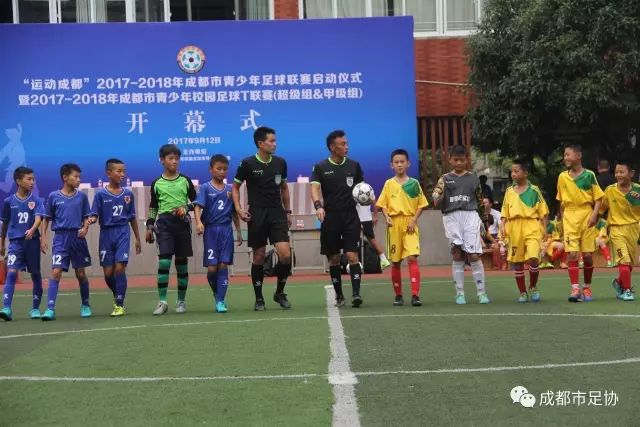 21岁盛李豪在短时间内三次打破纪录夺金